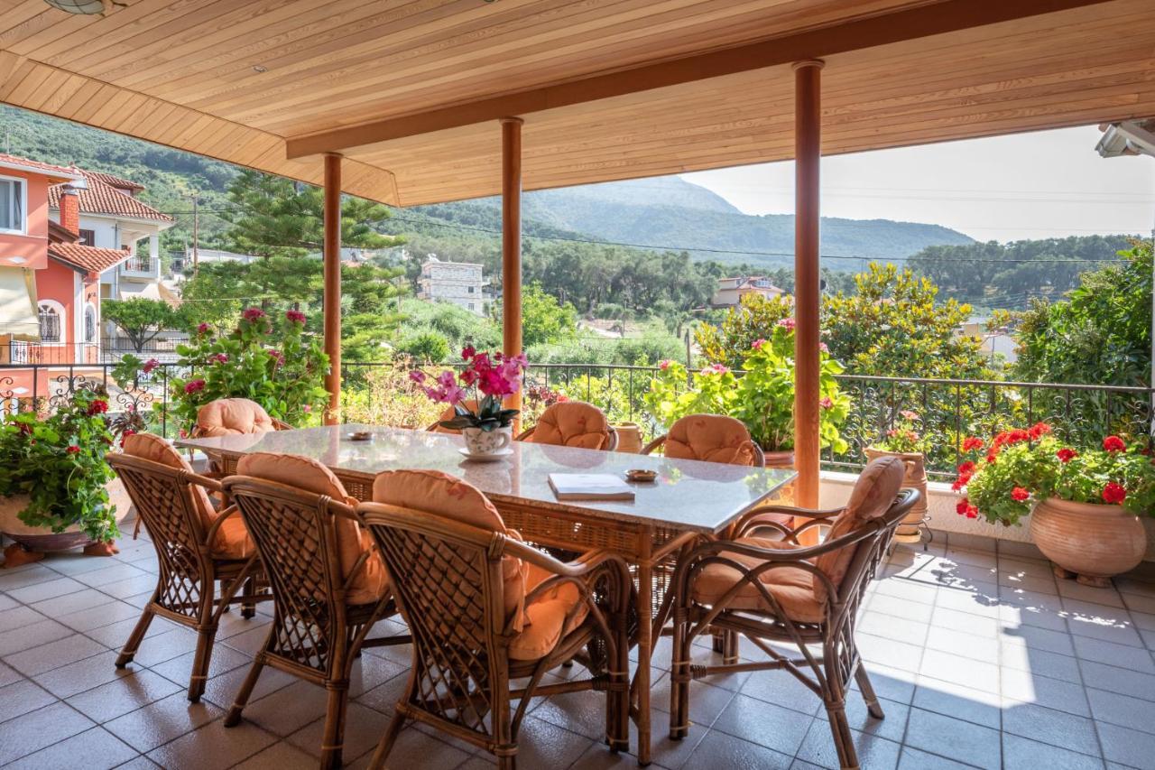 Villa Haroula Parga Exterior photo